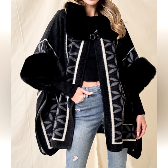 ShopEvelynne Jackets & Blazers - 34 Fabulous Grey Black & Cream Floral Chain Pattern Poncho Jacket Black Faux Fur